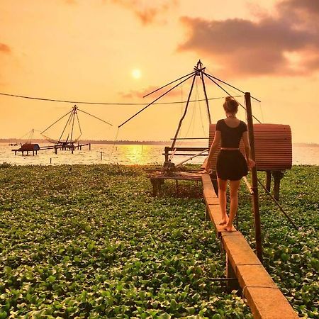 Kallanchery Retreat Kochi Bagian luar foto