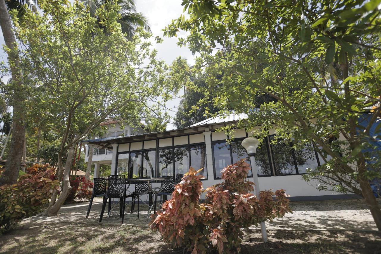 Kallanchery Retreat Kochi Bagian luar foto