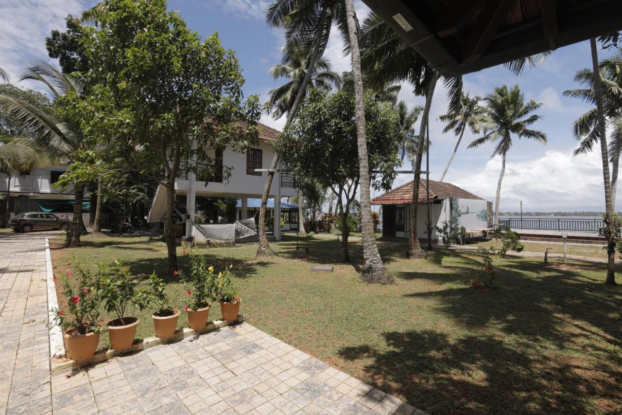 Kallanchery Retreat Kochi Bagian luar foto